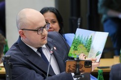 Dariusz Matecki usłyszał sześć zarzutów. Co grozi posłowi PiS?