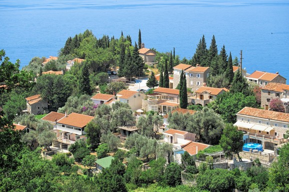 Za ovaj SKRIVENI BISER između Budve i Petrovca mnogi nisu čuli, a pravi je raj za turiste željne MIRNOG ODMORA