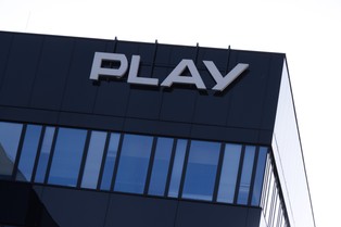 Wysoka kara dla operatora sieci Play. P4 musi zapłacić ponad 108 mln zł i zwrócić nienależnie pobrane opłaty