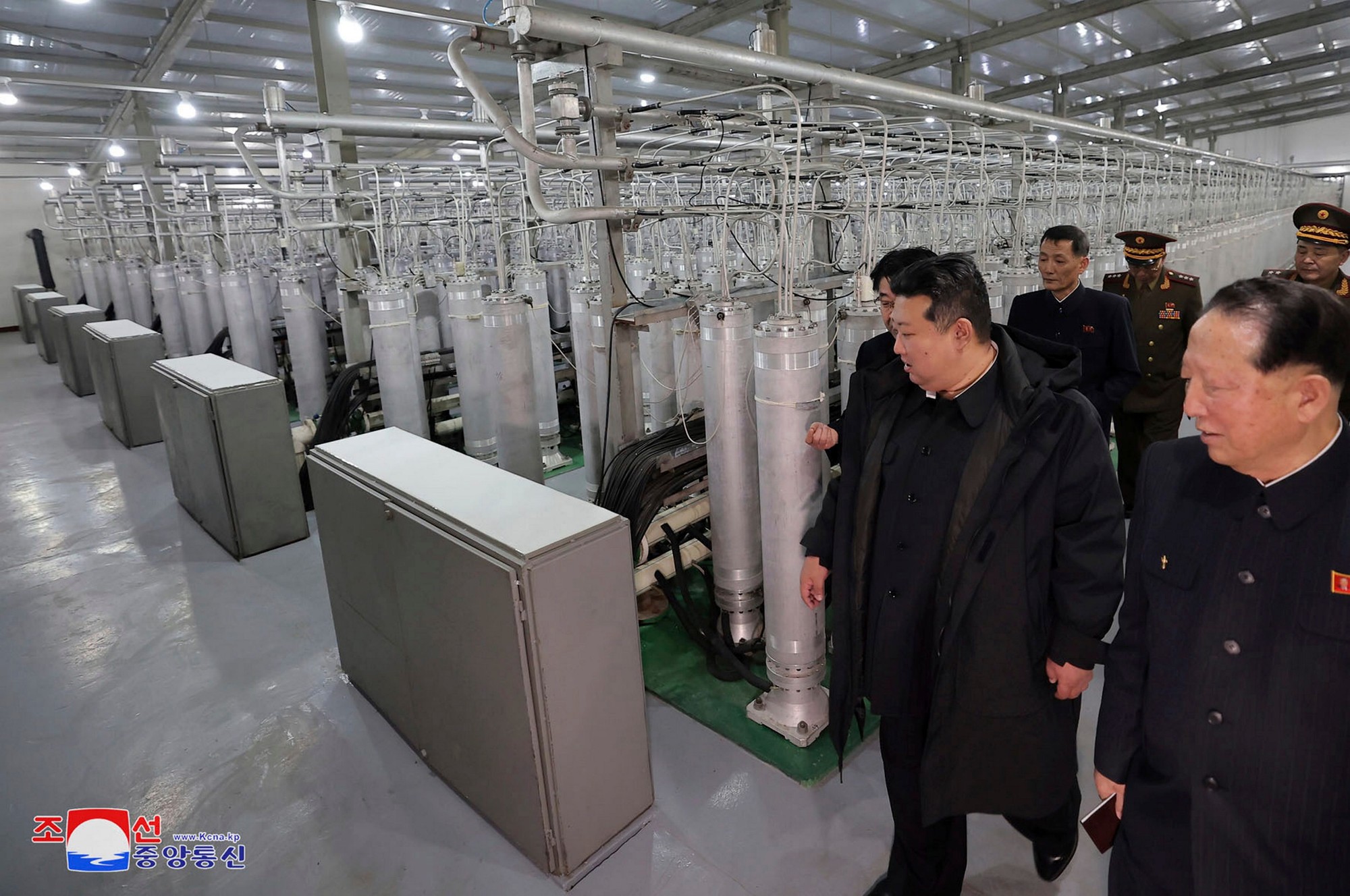 Vodca KĽDR Kim Čong-un navštívil základňu na výrobu jadrového materiálu.