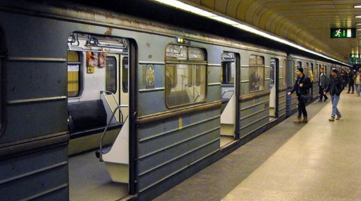 Jó lenne, ha ilyen üres metrókocsik várnának minket/ Fotó: MTI-Jászai Csaba