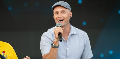 Tak Krzysztof Krawczyk Junior ćwiczy przed swoim występem na Festiwalu Weselnych Przebojów w Mrągowie [ZDJĘCIA]