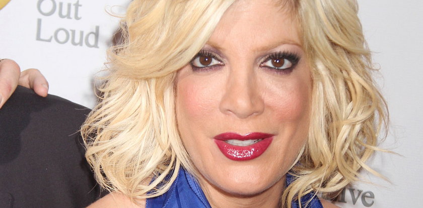 Co się dzieje z gwiazdą "Beverly Hills 90210"?! Dla wielu to szok! Tori Spelling "zafundowała" pięciorgu dzieci takie życie...