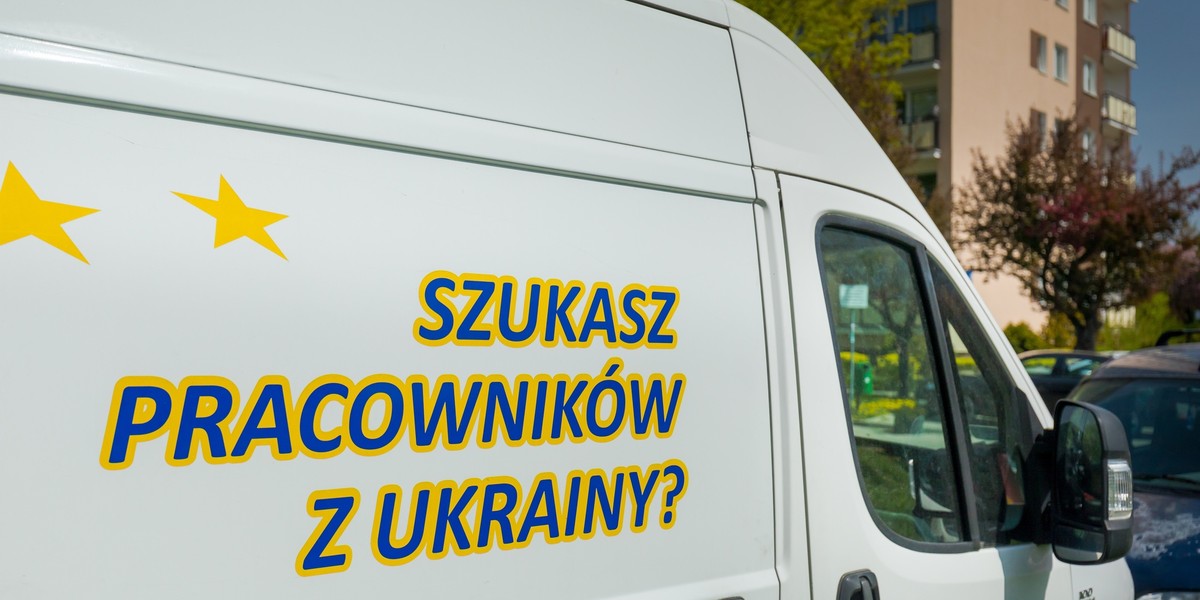 Pracę w innym kraju niż Polska czy Ukraina rozważa 45 proc. Ukraińców pracujących w Polsce - wynika z raportu EWL. W ubiegłorocznej edycji badania rozważało to 60,2 proc. ankietowanych. Z