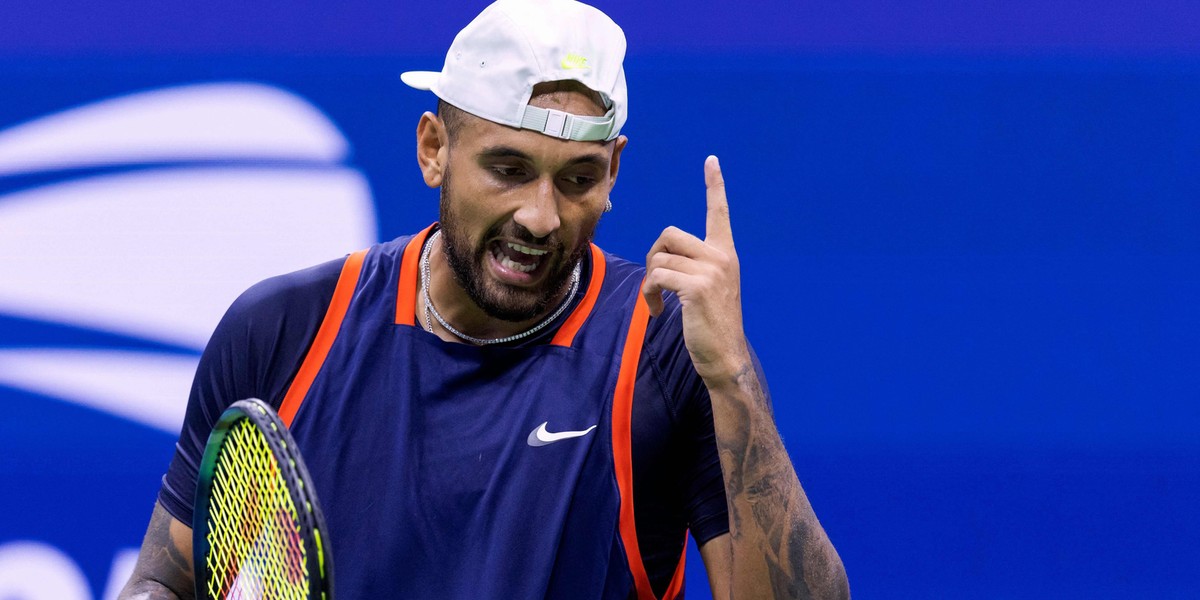 Nick Kyrgios narzekał na zapach nad kortem. 