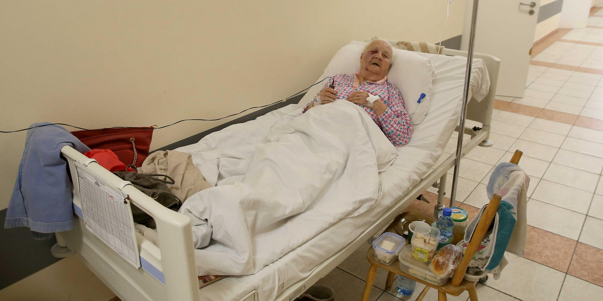 W wieku 102 lat trafiła do szpitala po raz pierwszy. Tak ją potraktowali