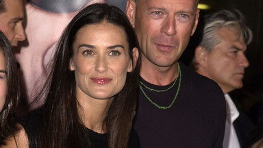 Demi Moore mieszka z Bruce'em Willisem. "Zdała sobie sprawę, że odejdzie przed nią"