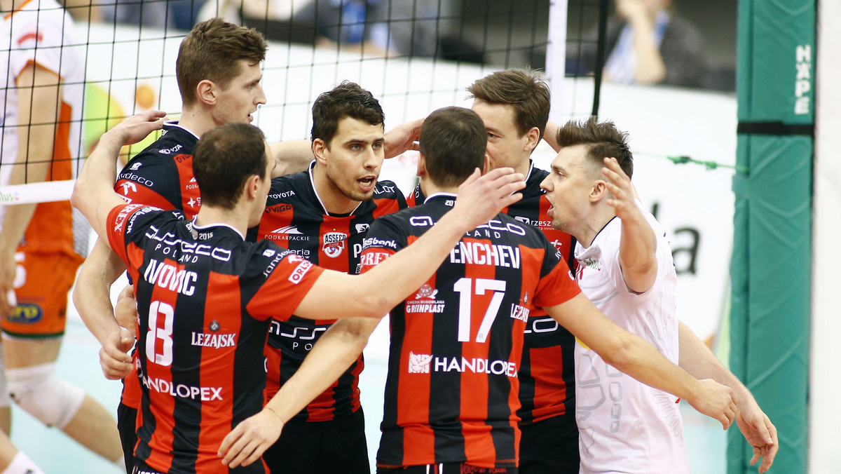 Drugi mecz finałowy PlusLigi: Lotos Trefl Gdańsk - Asseco Resovia Rzeszów. Spotkanie rozpocznie się w piątek 24 kwietnia o godzinie 18:00.