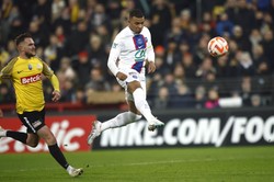 Kylian Mbappe strzelił pięć goli w Pucharze Francji