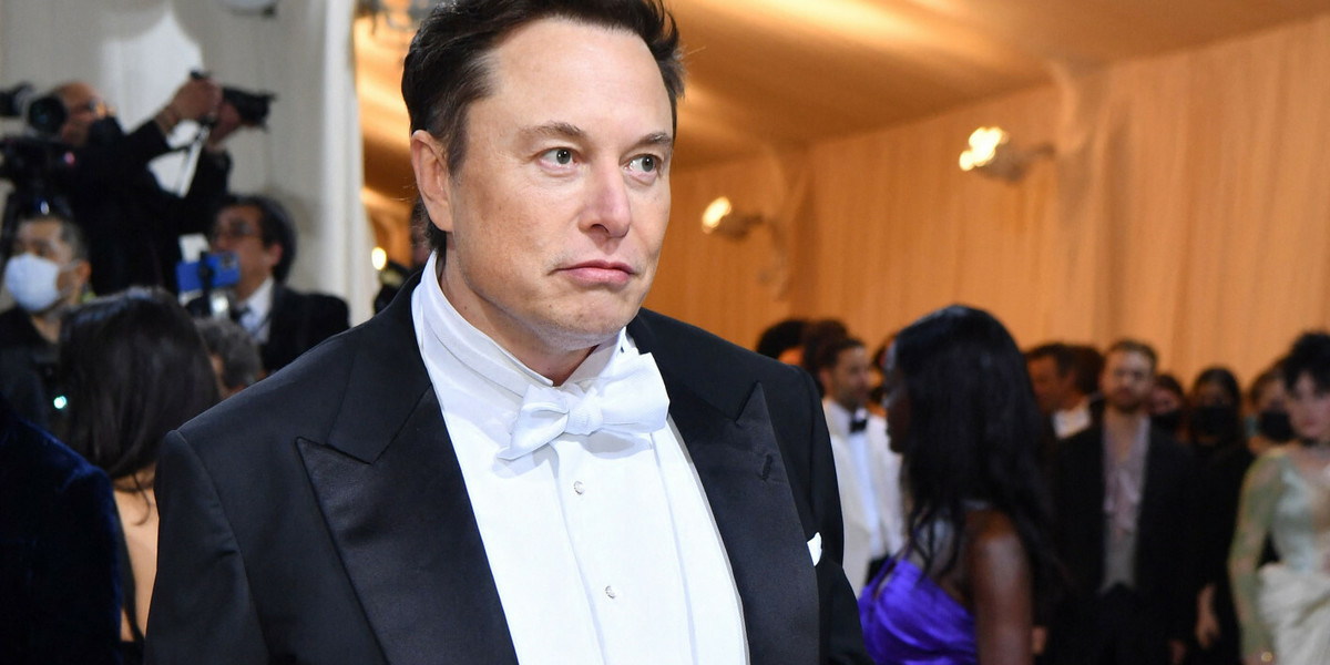 Elon Musk wzywał do wstrzymania prac nad sztuczną inteligencją. 
