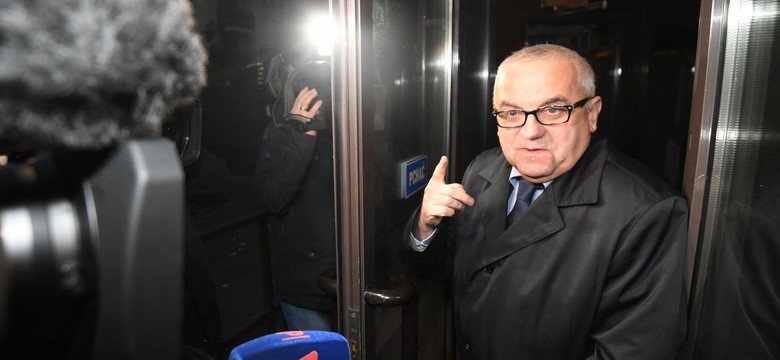 Lipiński: Polacy są narodem szarmanckim i nikt nie będzie zmuszał kobiety do pracy przez tyle lat, ile mężczyznę