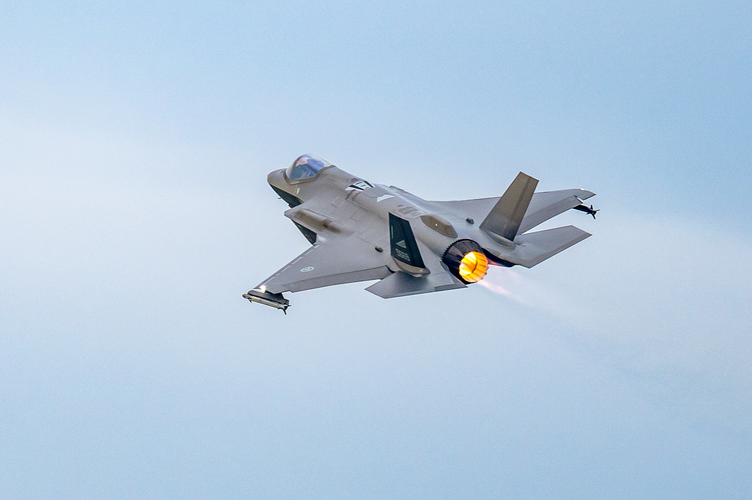 Mobilizacja nad Polską: Myśliwce w powietrzu po rosyjskich atakach na Ukrainę