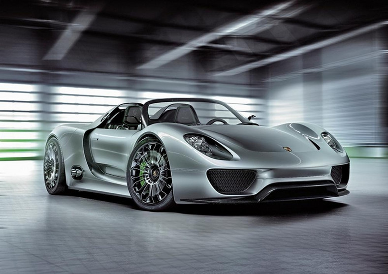 Porsche 918 Spyder ma cztery silniki