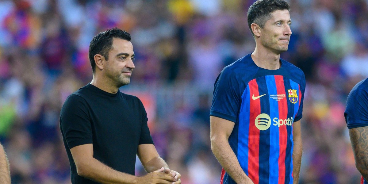 Xavi i Robert Lewandowski.