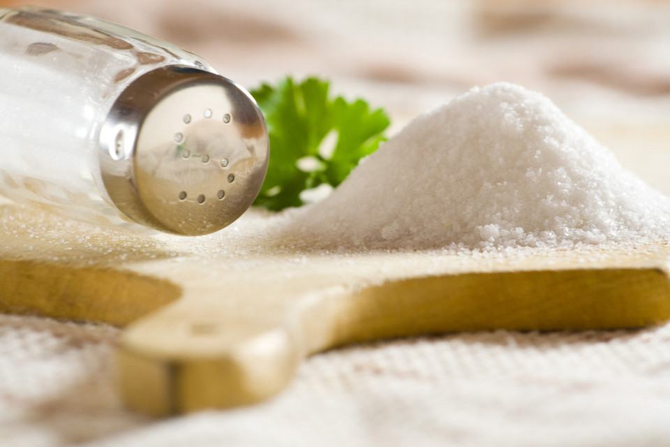 Dieta na obniżenie ciśnienia: unikaj soli