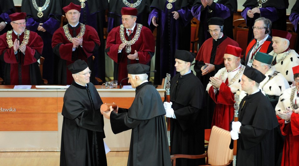 WROCŁAW DOKTORAT HONORIS CAUSA DLA JERZEGO BUZKA