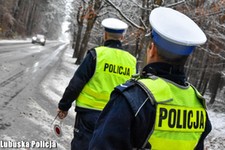 Nie masz tego w aucie? Mandat 500 zł. Dwie rzeczy obowiązkowe, a trzecia - wskazana