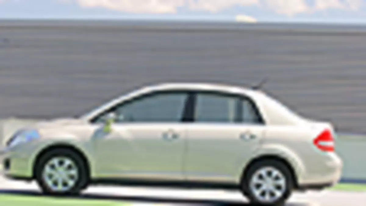Nissan Tiida 1.6 Tekna - Bez ekstrawagancji