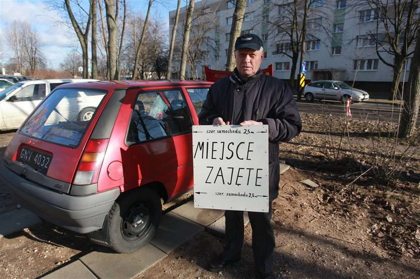 Zabierają parkingi na Żabiance