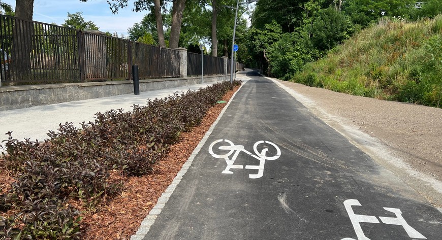 Fragment Promenady Krzyckiej na wysokości ul. Bardzkiej