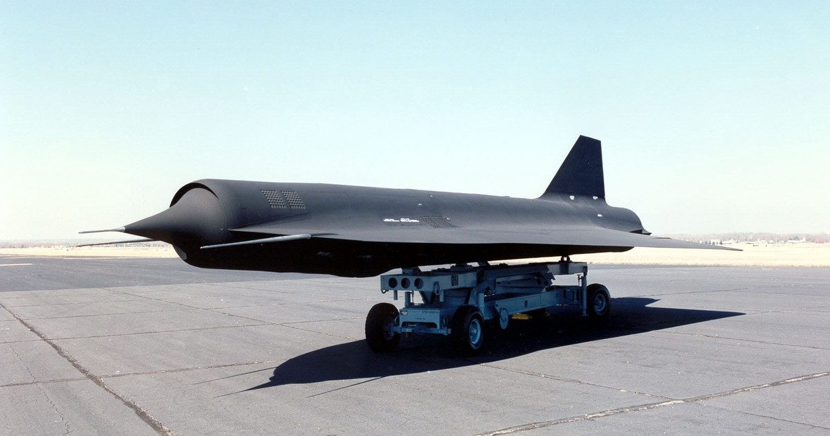 China's latest supersonic spy drone looks a lot like the Lockheed D-21 ...