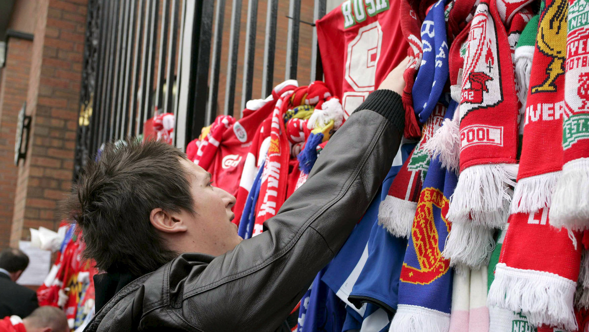 Słynnej angielskiej drużynie piłkarskiej Sheffield Wednesday grozi likwidacja. Powodem są długi popularnych "Sów". Czterokrotny mistrz kraju, jeden z najstarszych klubów na świecie, w minionym sezonie spadł do trzeciej ligi.