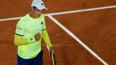 ATP w Lyonie: Majchrzak w drugiej rundzie turnieju