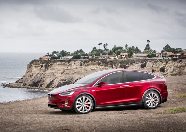 Tesla Model X 90D