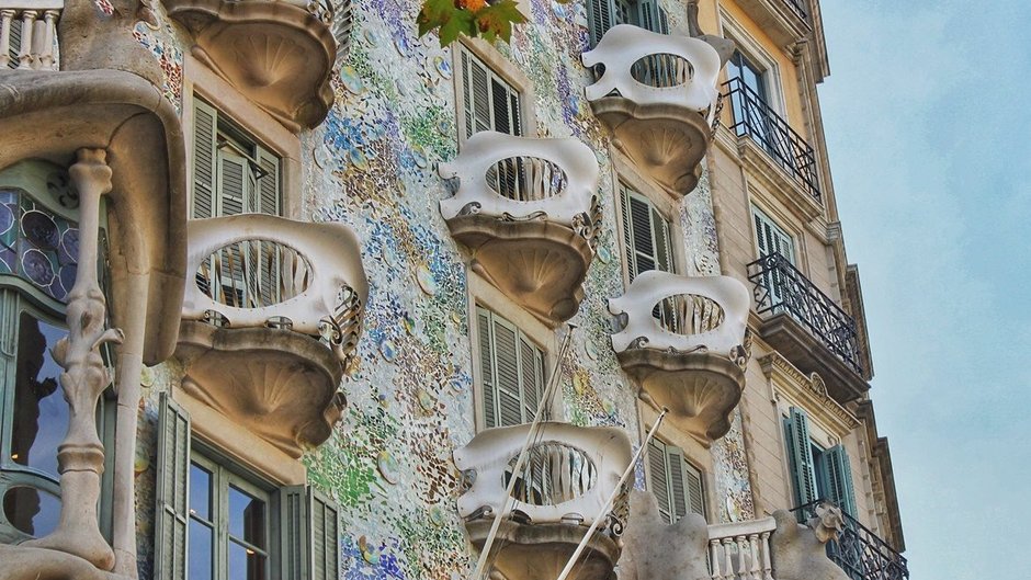 Imponująca fasada Casa Batllo