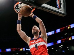 Liga NBA: Wizards rozgromili 76ers. 20 punktów Marcina Gortata