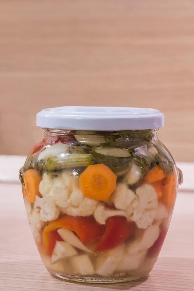 Što se tiče turšije, deo vitamina se svakako gubi, ali veći deo ostaje sačuvan