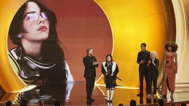 bardzo polityczne rozdanie grammy. "nikt nie jest nielegalny w ukradzionym kraju"