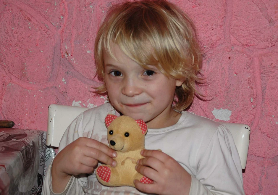 Milica čeka dok se setre ne vrate