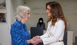 Camilla i Karol z wizytą w Jordanii. Wszystkie oczy skierowane były na królową Ranię. "Wygląda jak modelka"