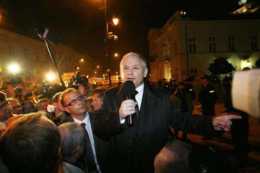 Kaczyński wyszedł na ulice. Co mówi?