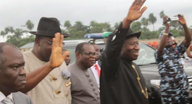 President Goodluck Jonathan arrives Bayelsa ahead of elections