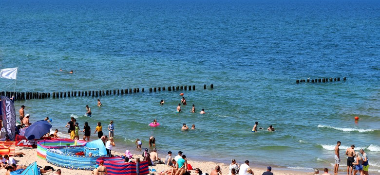 Za parawan na plaży można dostać mandat. Nawet 500 zł kary