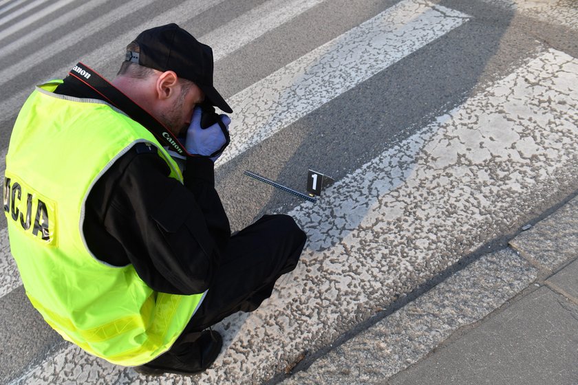 Napastnik z no?em zaatakowa3 dziennikarzy