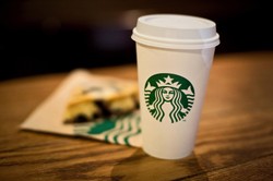 Starbucks zamknie "wiele kawiarni" w USA. Powód? Względy bezpieczeństwa