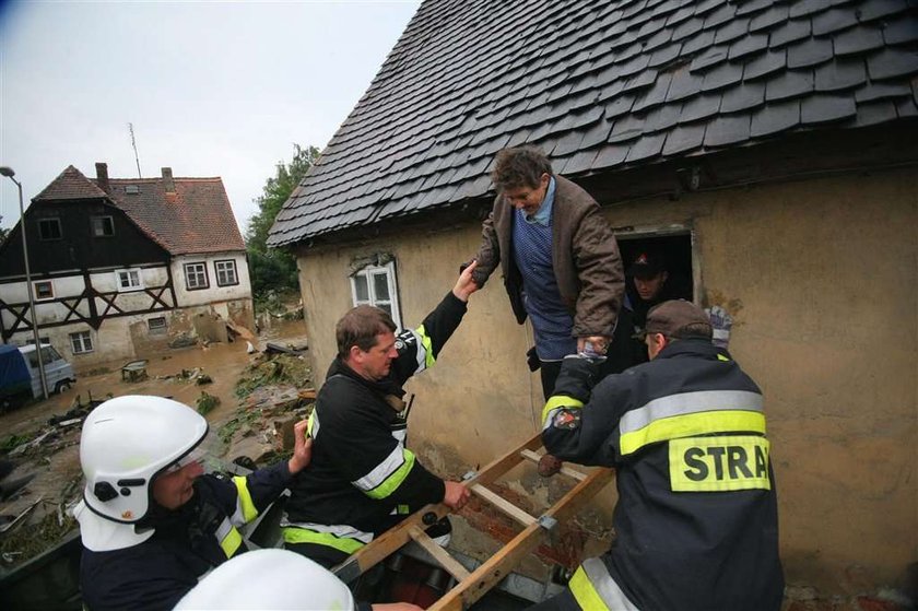 Po wodzie zostały ruiny. Szokujące FOTO z Bogatyni!