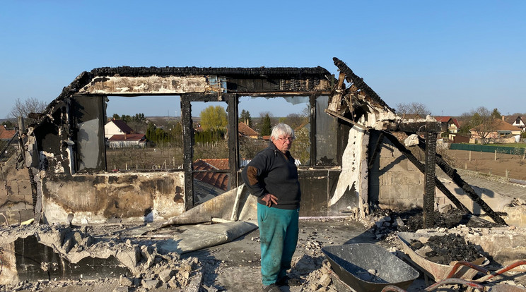 Egy dolog biztos, hogy nem zárlat okozta a tüzet, ami elpusztította László biztosítás nélküli házát