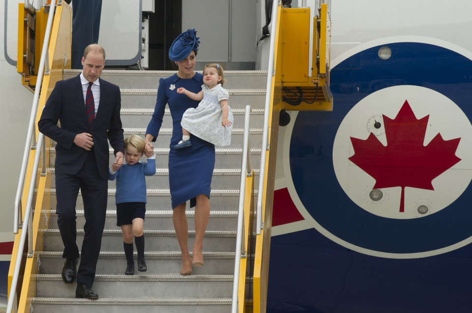 Księżna Kate i książę William z dziećmi w Kanadzie