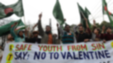 Pakistan: jedni świętowali walentynki, inni protestowali