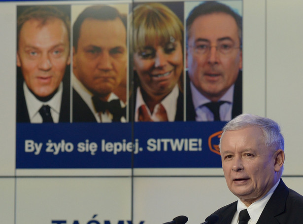Kaczyński pokazuje nowy plakat i skarży się na cenzurę
