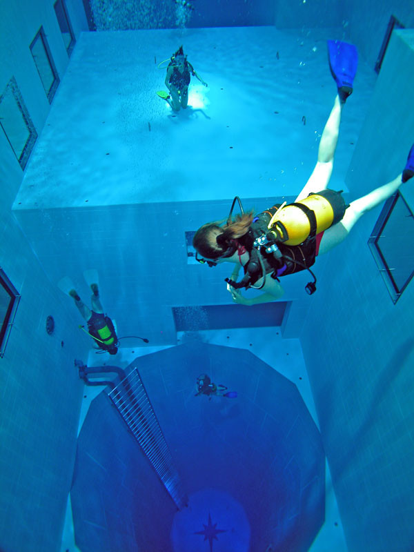 Nemo 33