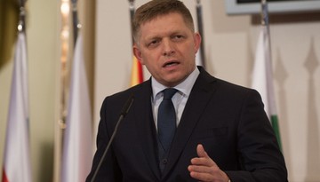 Fico pod presją Brukseli i szkolnej kredy