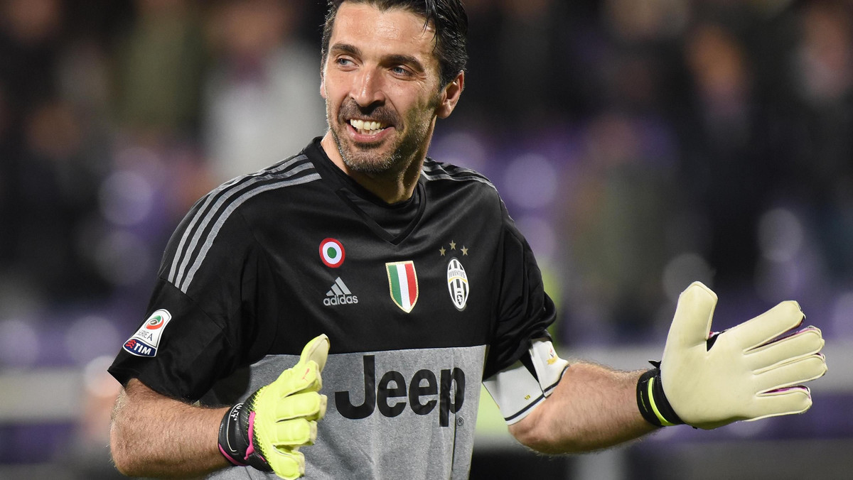 Legendarny piłkarz Juve Gianluigi Buffon finał Ligi Mistrzów obejrzy w domu. - Real Madryt jest faworytem, ale bardziej na triumf zasłużyło Atletico - powiedział bramkarz. Stara Dama pożegnała się z rozgrywkami w 1/8 finału.