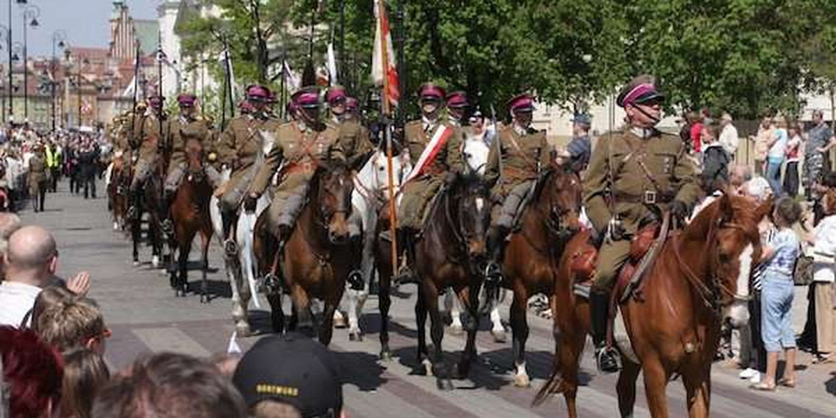 Warszawa, defilada, 3 maja, wojsko, konie, parada