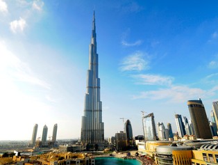 Dubaj rok po kryzysie - emirat wciąż zmaga się z miliardowymi długami