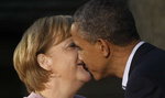 Tak całuje Merkel. FOTO